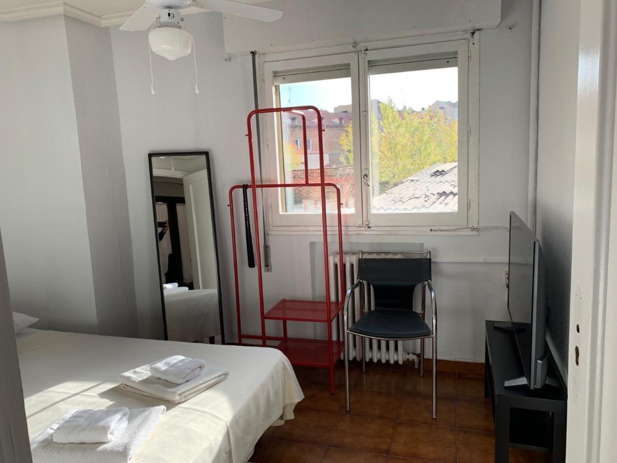 Hotel Y Restaurante Puerta De Aranda Aranda de Duero Zewnętrze zdjęcie
