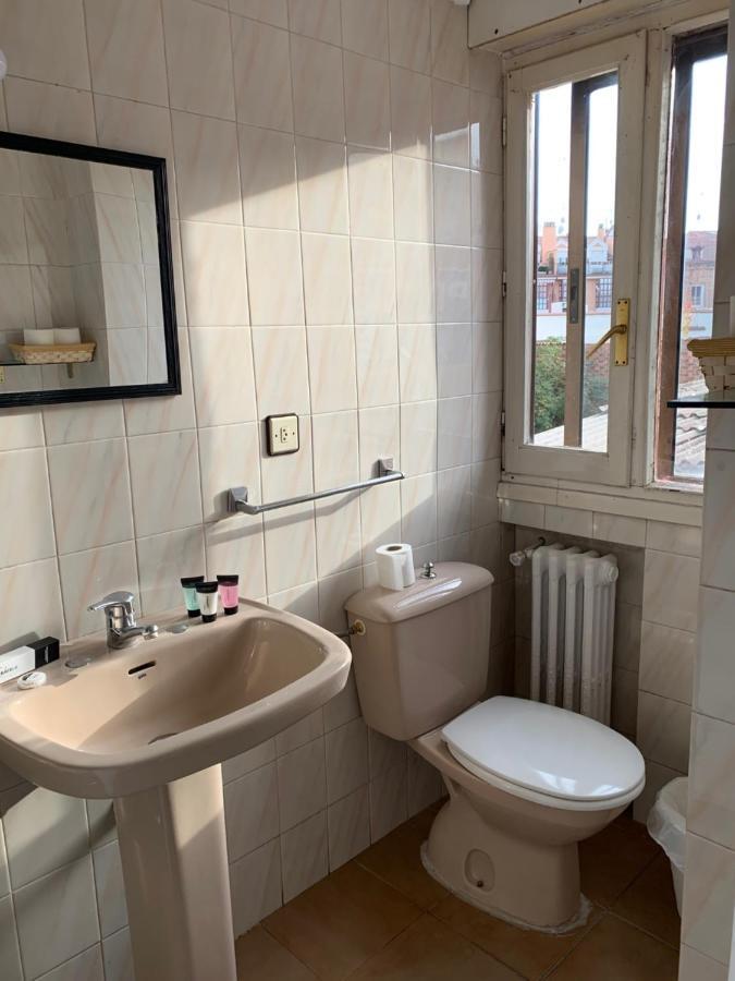 Hotel Y Restaurante Puerta De Aranda Aranda de Duero Zewnętrze zdjęcie