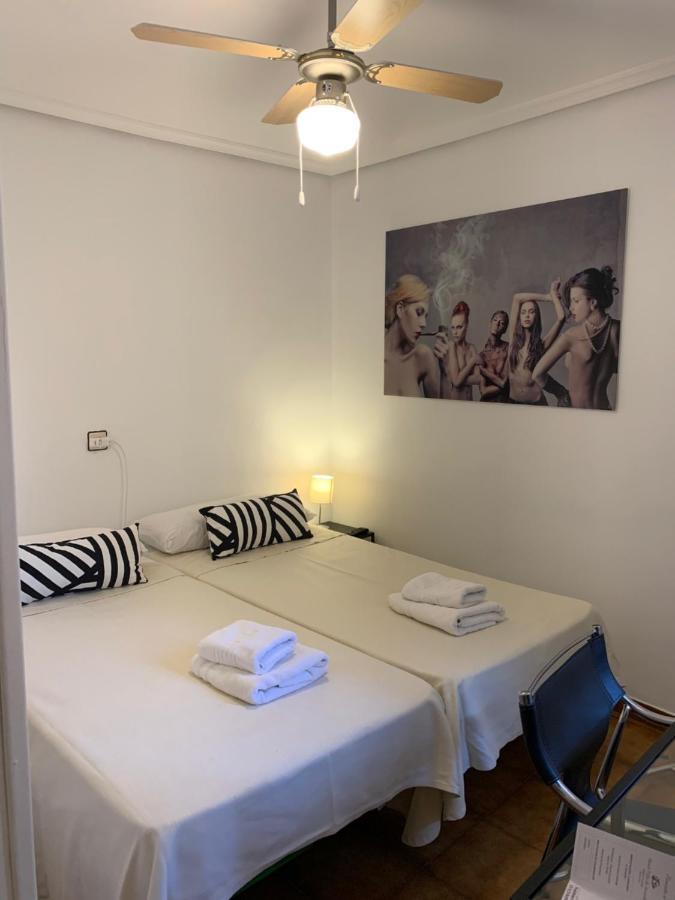 Hotel Y Restaurante Puerta De Aranda Aranda de Duero Zewnętrze zdjęcie